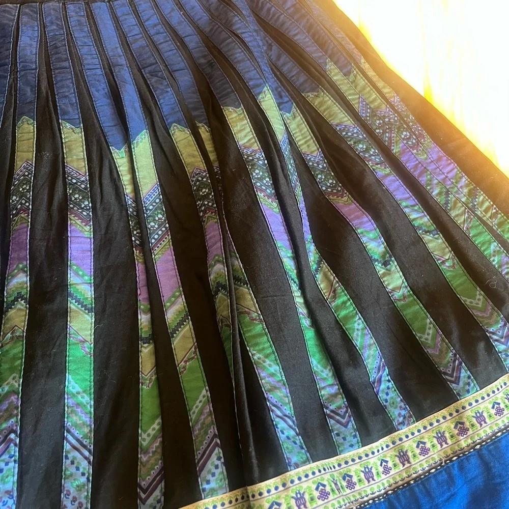 Lithe Anthropologie Size 12 cotton skirt with colorful strips all around - Picture 7 of 8